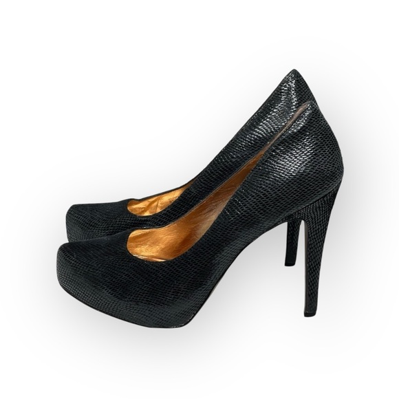 BCBGeneration ❁ Parade Snakeskin Embossed Platform Heels Pumps ❁ Shiny Black 8.5 - Picture 7 of 16